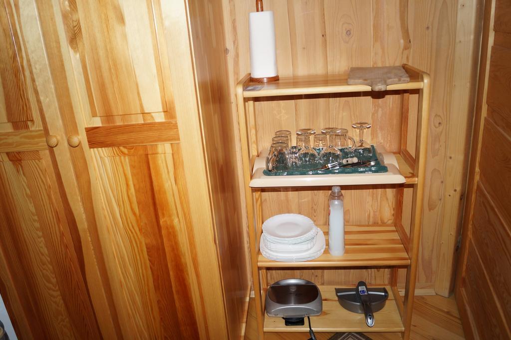 Apartamenty I Pokoje Rodzinne Czarna Gora Exterior photo