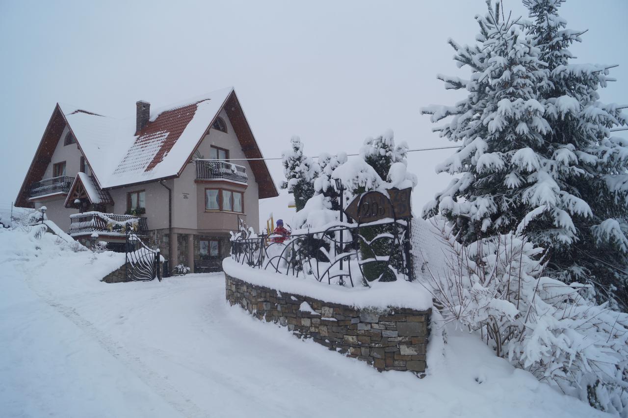 Apartamenty I Pokoje Rodzinne Czarna Gora Exterior photo